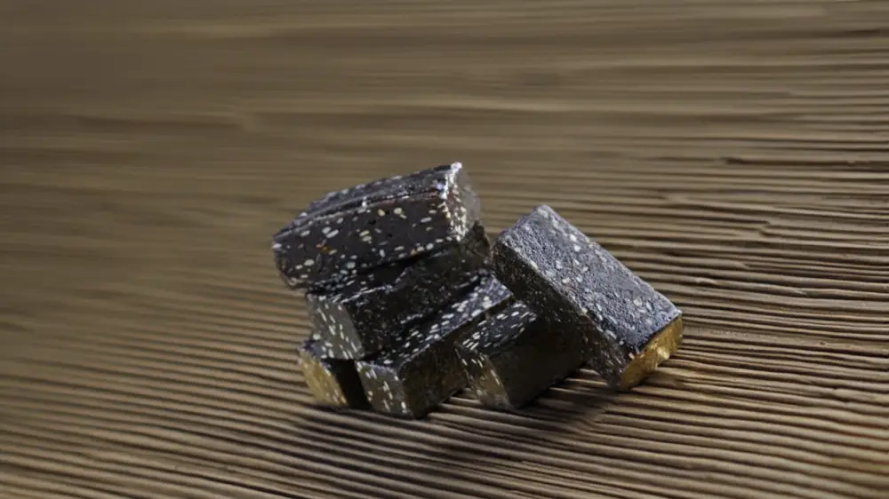 black sesame soft candy appeal 01