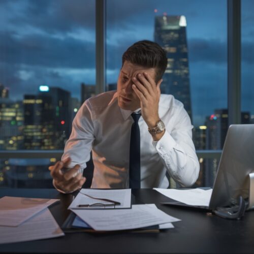 why-overtime-workers-get-fired-productivity-workplace-efficiency-career-development-tips-11-yellowdaddy why-overtime-workers-get-fired-productivity-workplace-efficiency-career-development-tips-11-yellowdaddy
