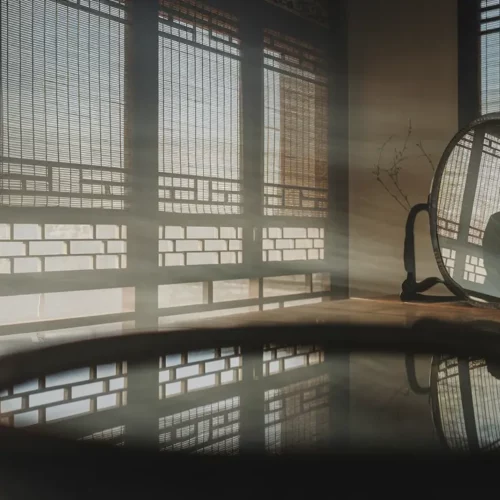 mirror-self-reflection-modern-man-journey-06-yellowdaddy